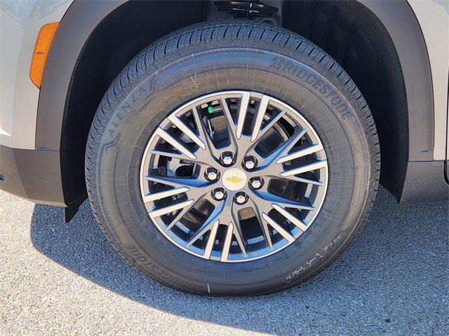 new 2026 Chevrolet Traverse car, priced at $44,385