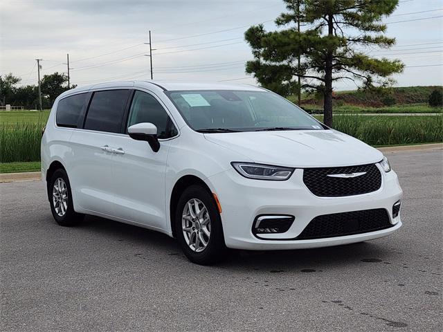 used 2023 Chrysler Pacifica car, priced at $23,988