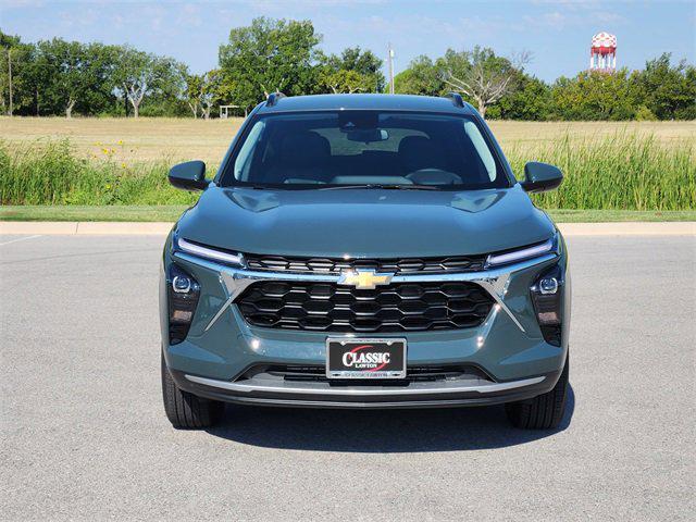 new 2025 Chevrolet Trax car, priced at $25,525