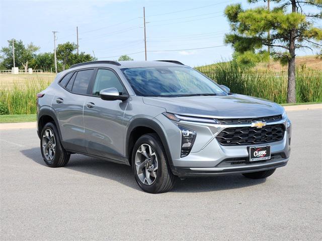 used 2025 Chevrolet Trax car, priced at $23,320