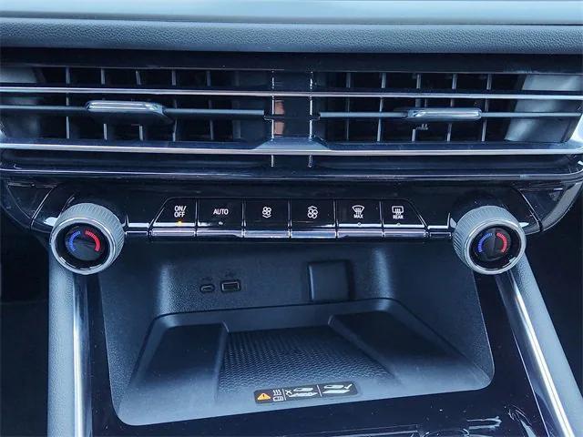 new 2026 Chevrolet Traverse car, priced at $42,735