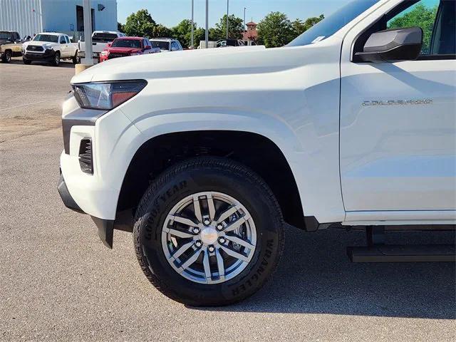 new 2025 Chevrolet Colorado car, priced at $36,990