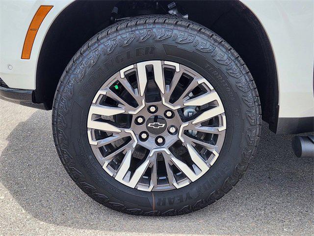 new 2025 Chevrolet Suburban car, priced at $78,295