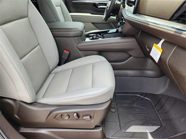 new 2025 Chevrolet Suburban car, priced at $78,295