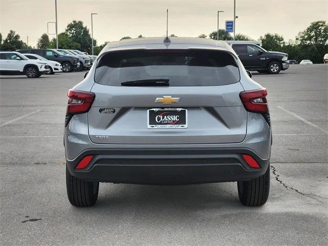 new 2025 Chevrolet Trax car, priced at $22,890