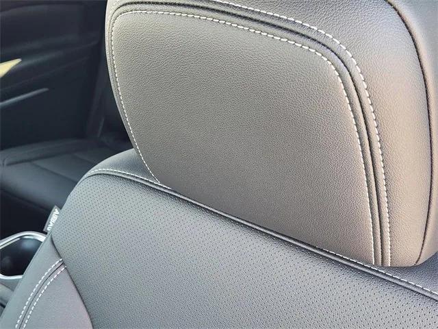new 2026 Chevrolet Traverse car, priced at $43,695