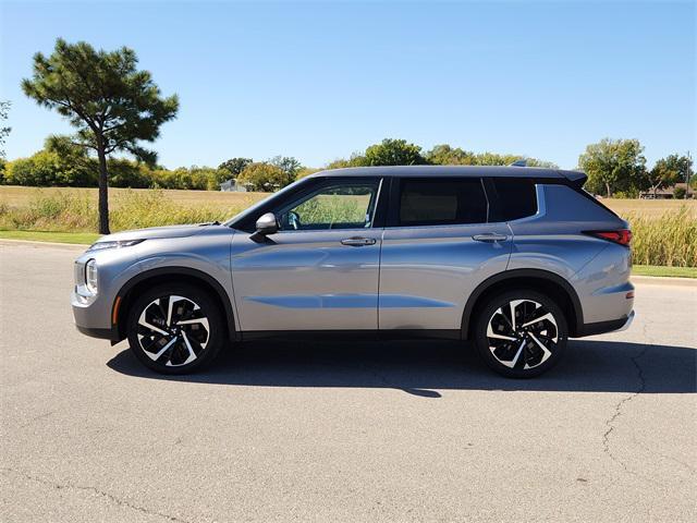 used 2024 Mitsubishi Outlander car, priced at $26,988