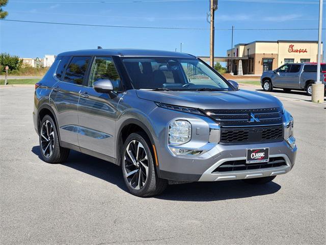 used 2024 Mitsubishi Outlander car, priced at $26,988
