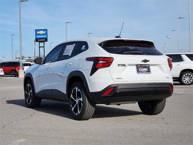 new 2025 Chevrolet Trax car