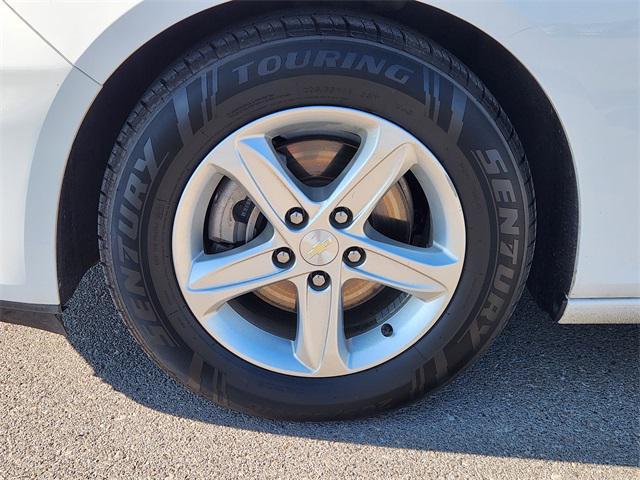used 2020 Chevrolet Malibu car, priced at $14,988
