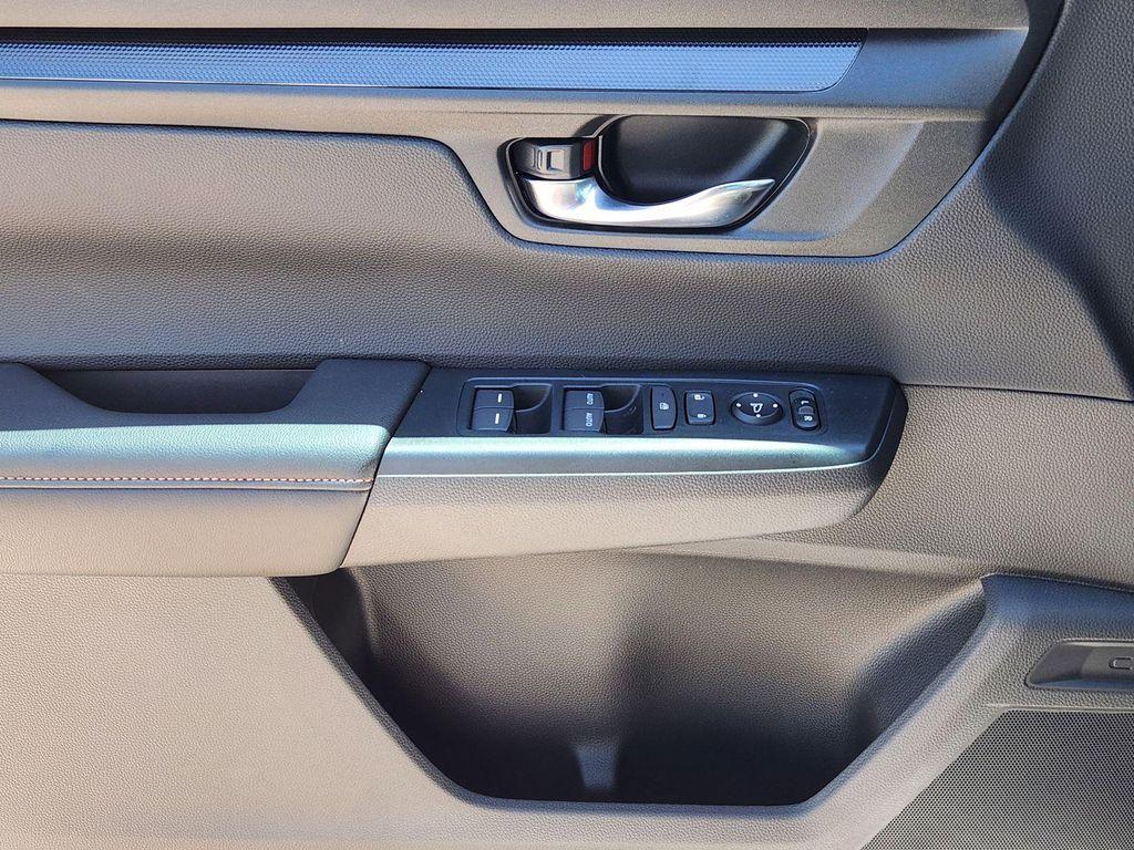 new 2026 Honda CR-V Hybrid car, priced at $38,609