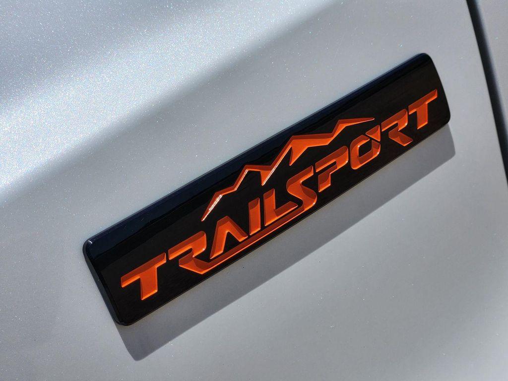 new 2026 Honda CR-V Hybrid car, priced at $38,609