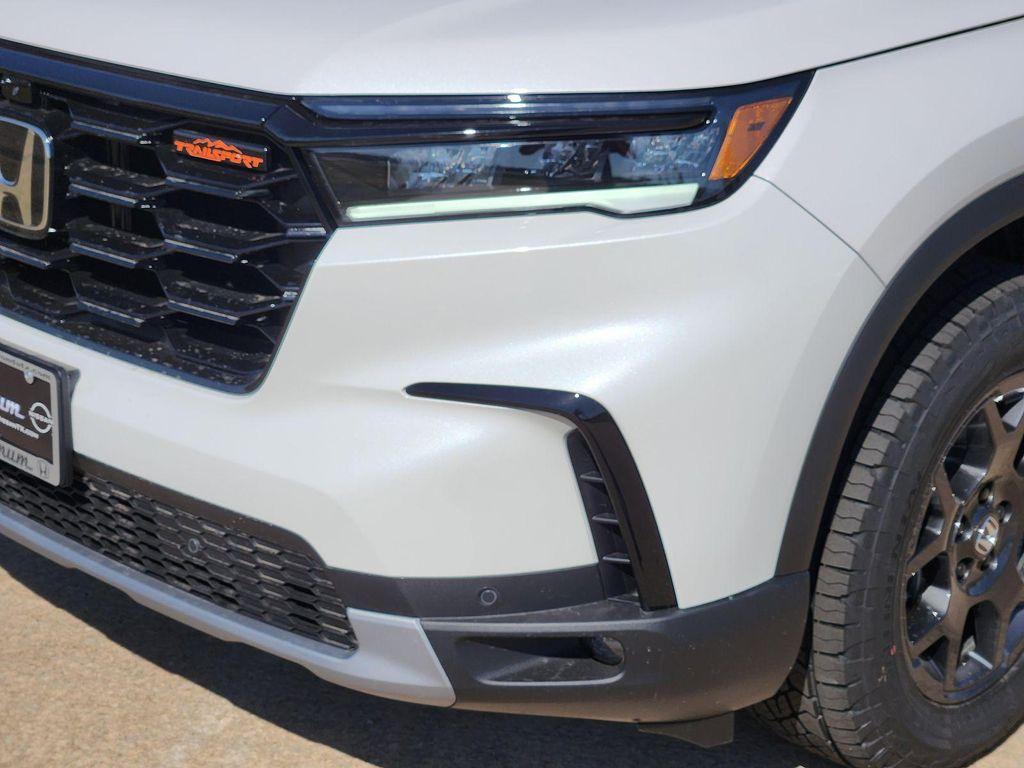 new 2025 Honda Pilot car, priced at $48,259