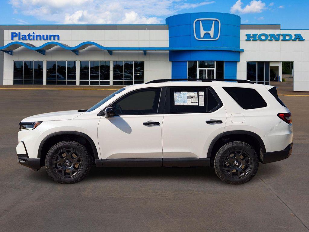 new 2025 Honda Pilot car, priced at $48,259