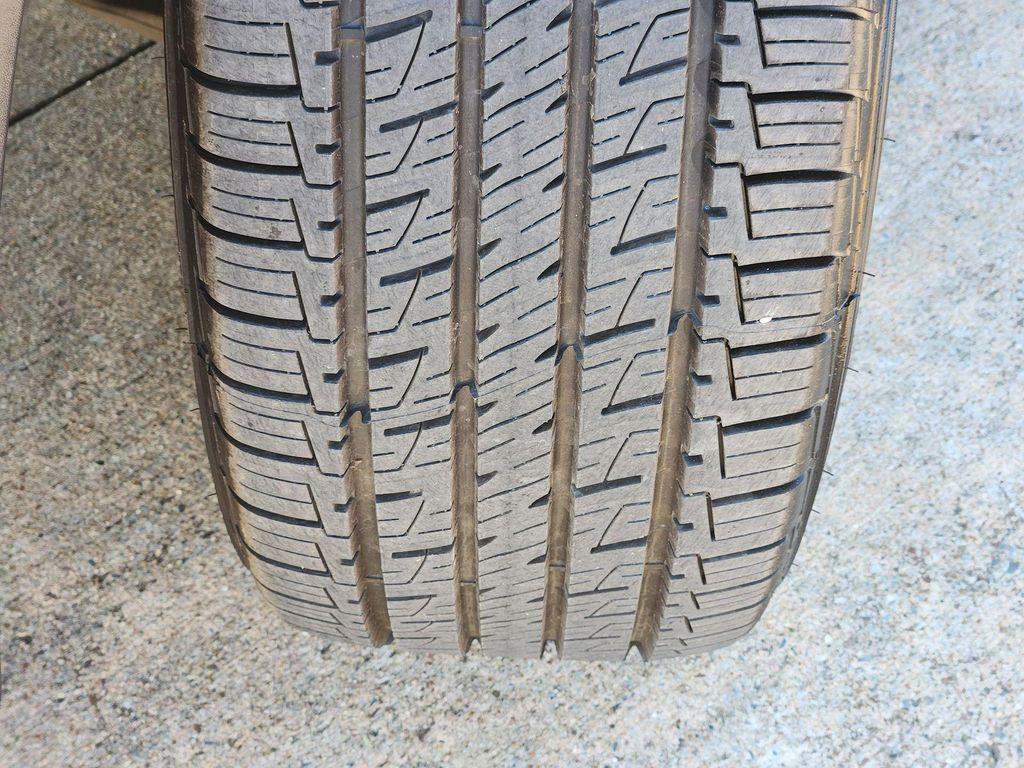 used 2024 Mercedes-Benz GLB 250 car, priced at $26,990