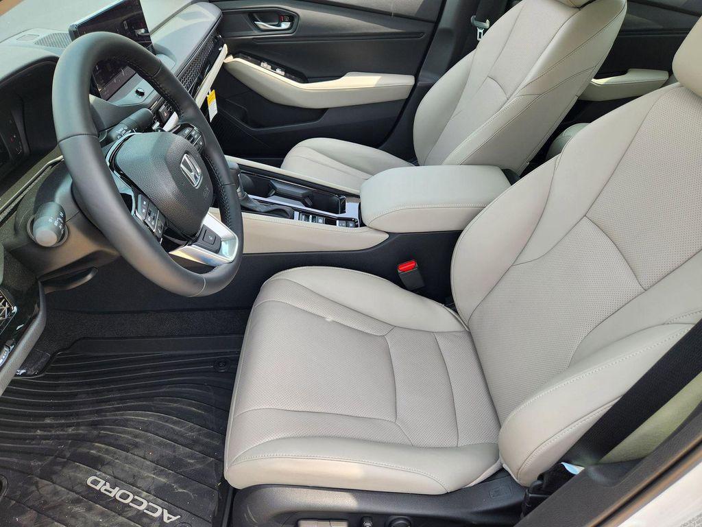 new 2025 Honda Accord Hybrid car, priced at $38,052