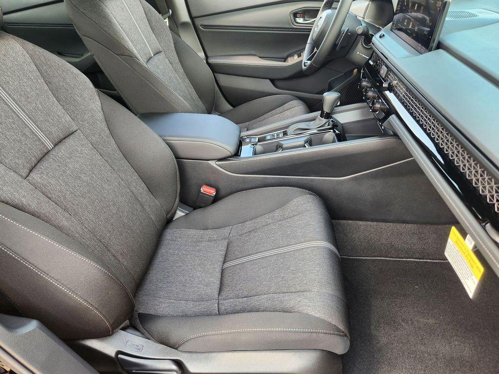 new 2025 Honda Accord Hybrid car, priced at $33,223