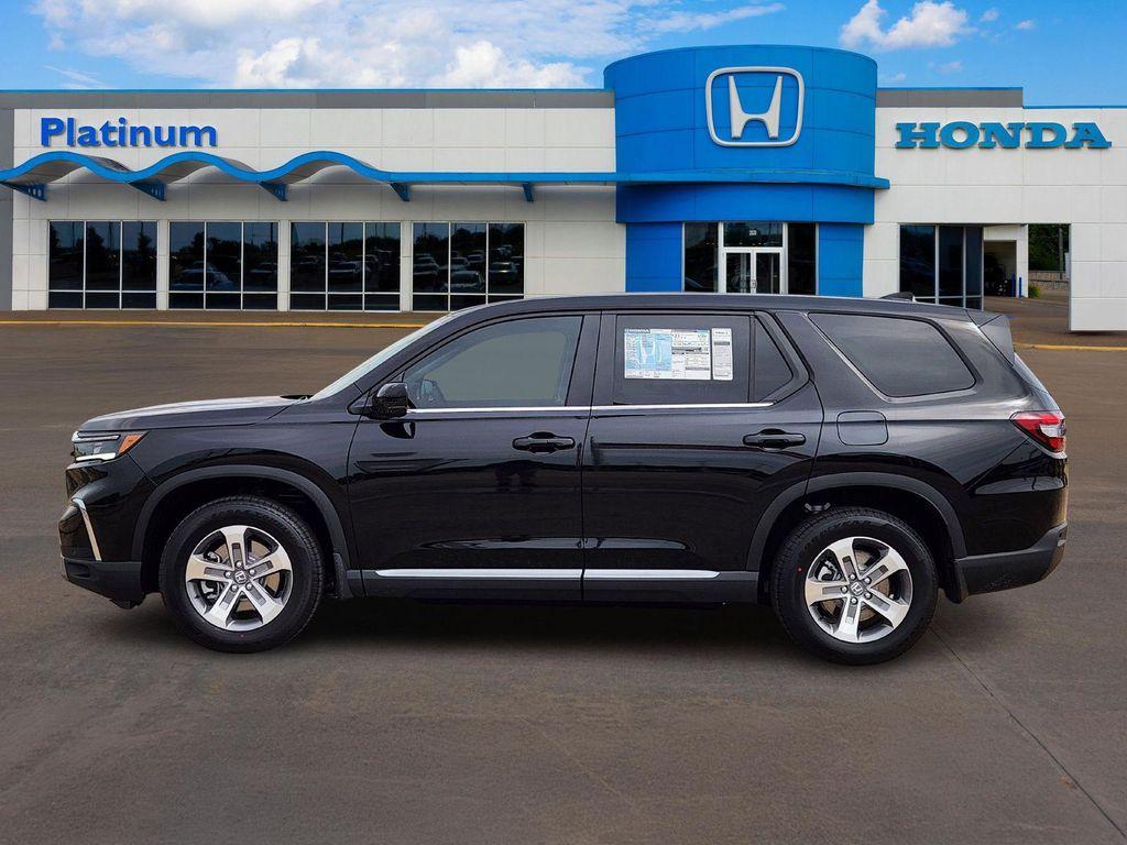 new 2025 Honda Pilot car, priced at $44,268