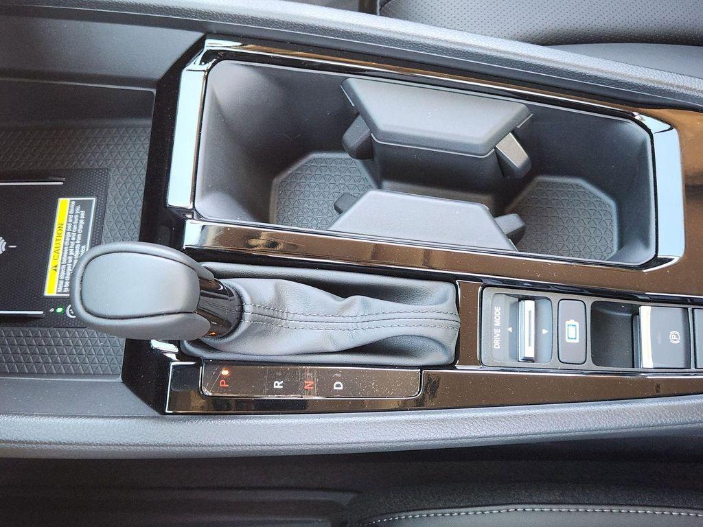 new 2025 Honda Accord Hybrid car, priced at $34,318