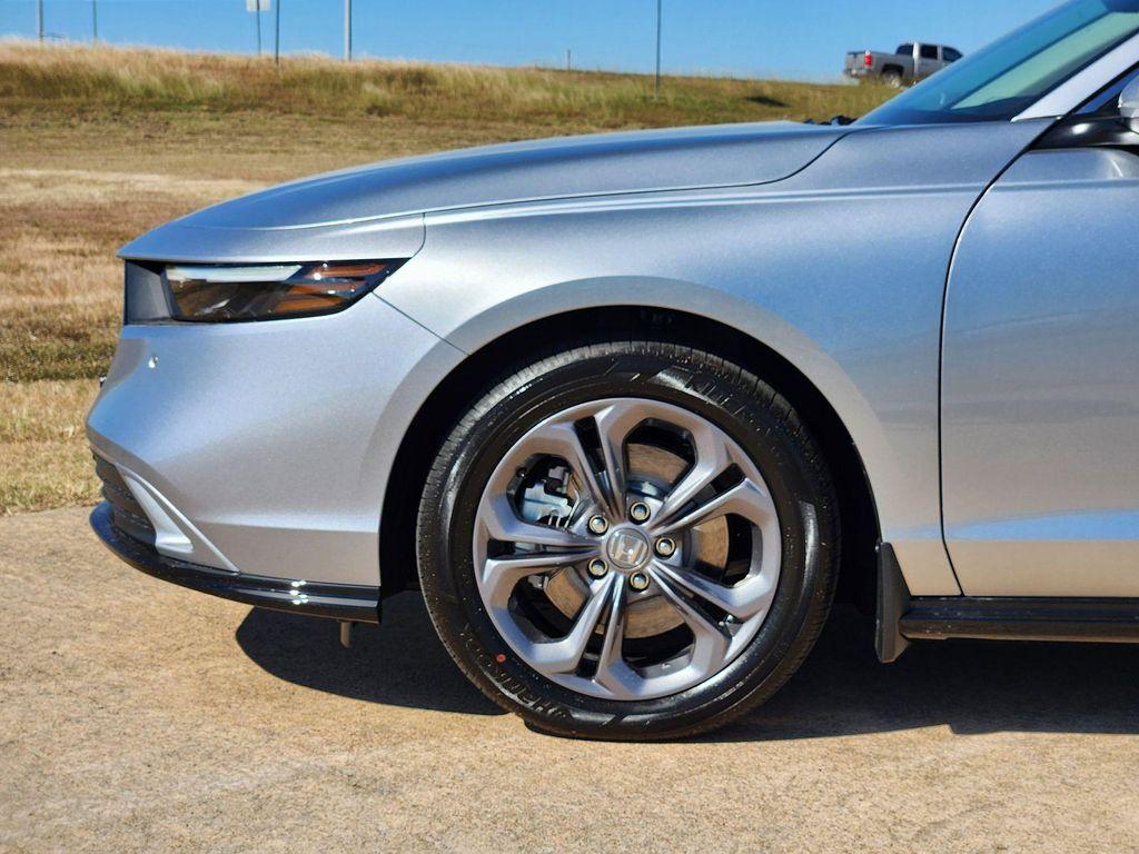 new 2025 Honda Accord Hybrid car, priced at $34,318