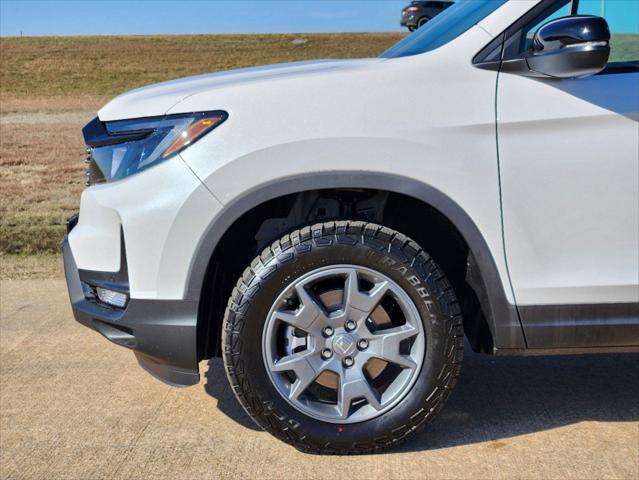 new 2025 Honda Passport car, priced at $44,441