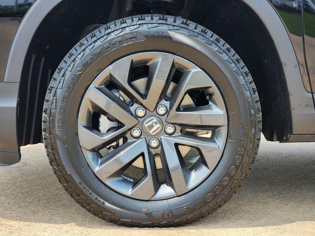 new 2025 Honda Ridgeline car, priced at $37,213