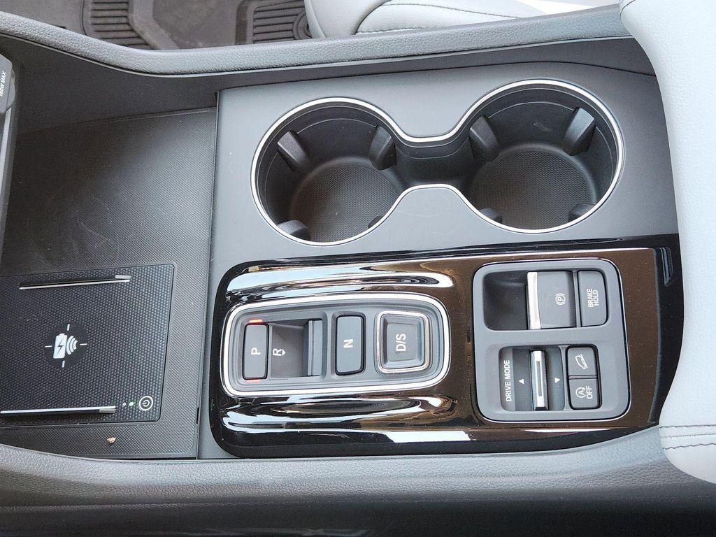 new 2025 Honda Pilot car, priced at $42,298