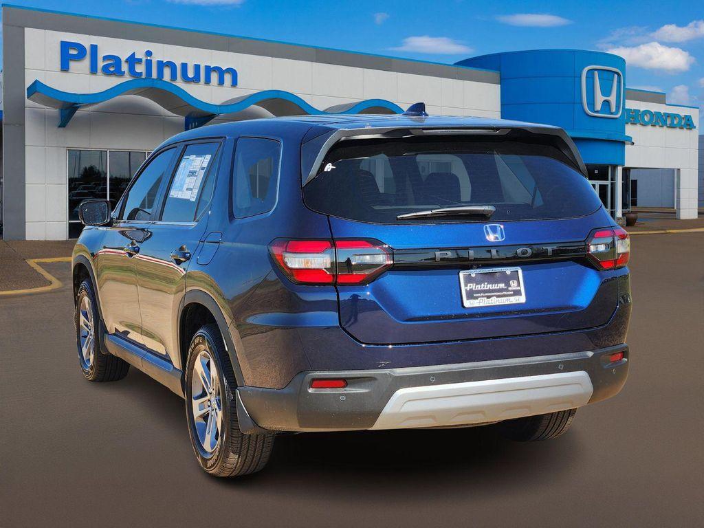 new 2025 Honda Pilot car, priced at $42,298