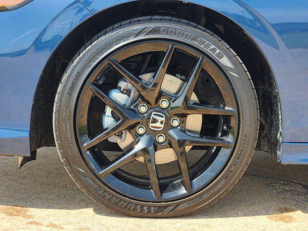 new 2025 Honda Civic Hybrid car, priced at $29,173