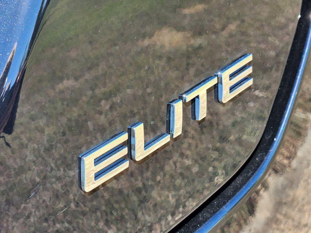 new 2025 Honda Pilot car, priced at $48,722