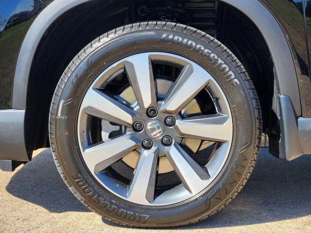 new 2025 Honda Pilot car, priced at $48,722