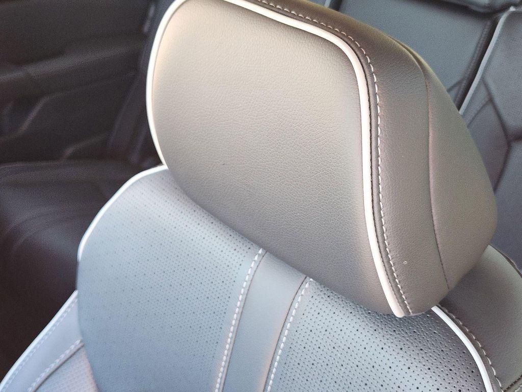 new 2025 Honda Pilot car, priced at $48,722