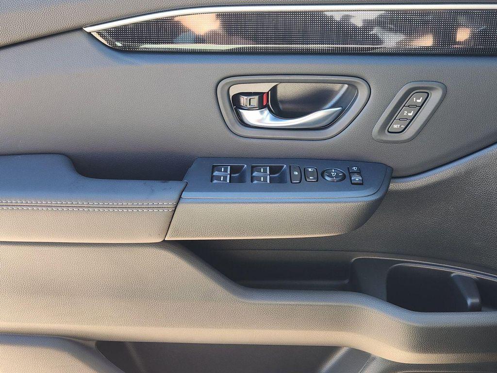 new 2025 Honda Pilot car, priced at $48,722