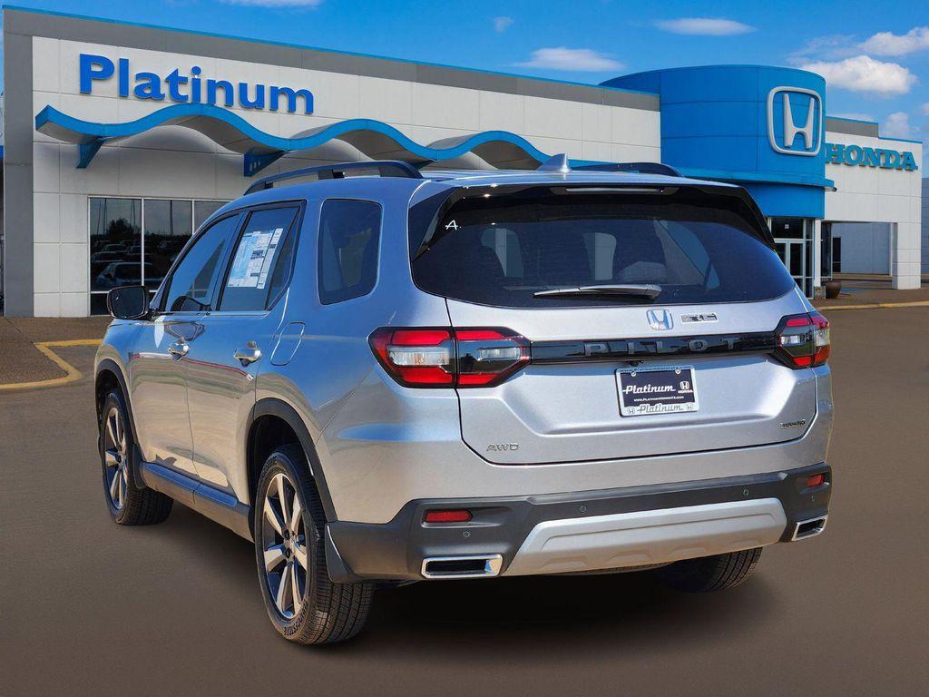 new 2025 Honda Pilot car, priced at $47,276