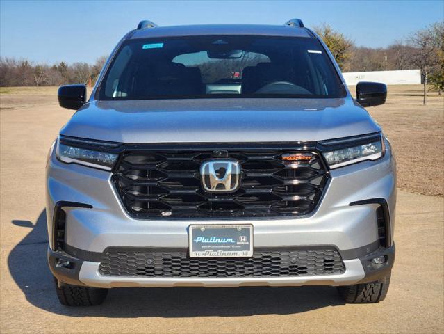 new 2025 Honda Pilot car, priced at $48,141