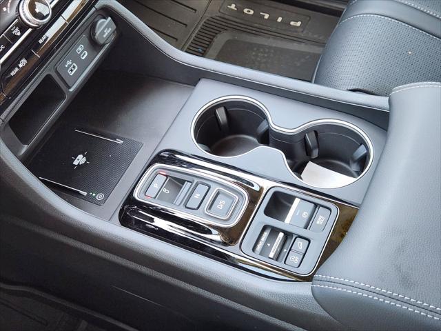 new 2025 Honda Pilot car, priced at $51,699