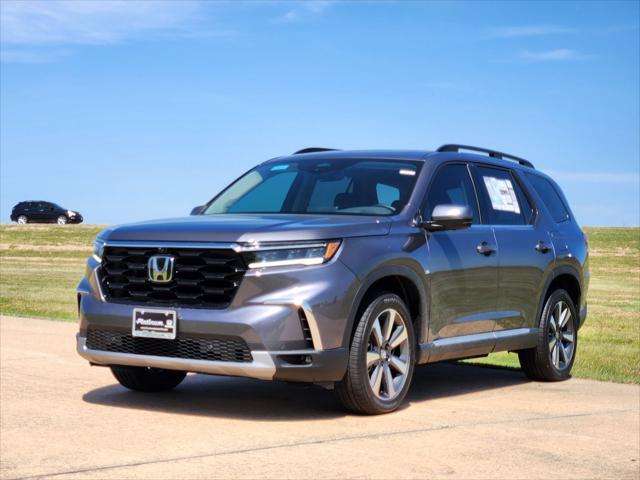 new 2025 Honda Pilot car, priced at $51,699