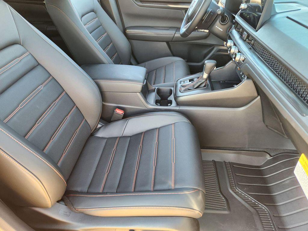 new 2026 Honda CR-V Hybrid car, priced at $38,593