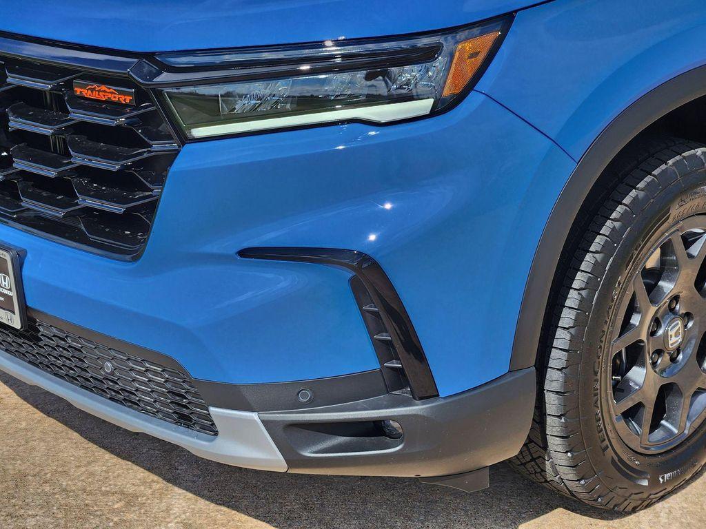 new 2025 Honda Pilot car, priced at $48,259