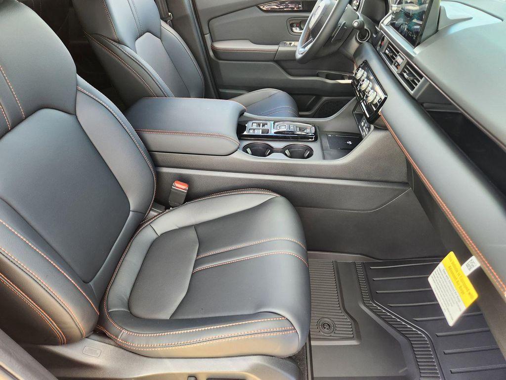 new 2025 Honda Pilot car, priced at $48,259