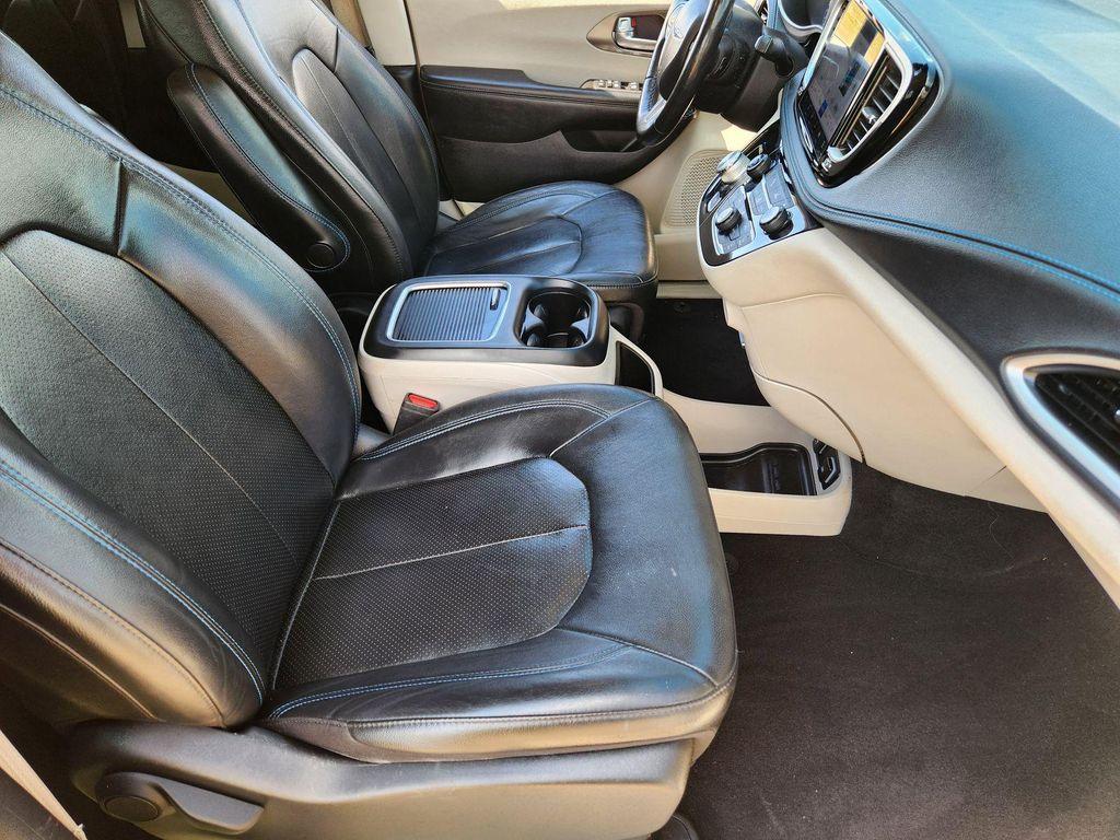 used 2021 Chrysler Pacifica car, priced at $17,337
