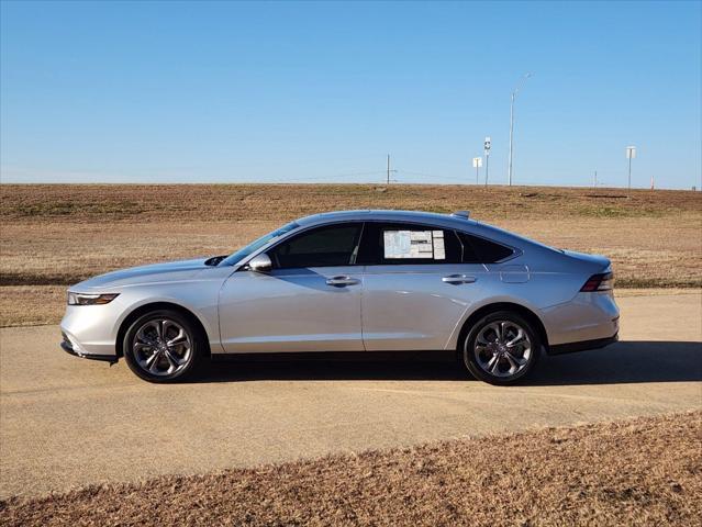 new 2025 Honda Accord Hybrid car, priced at $35,684