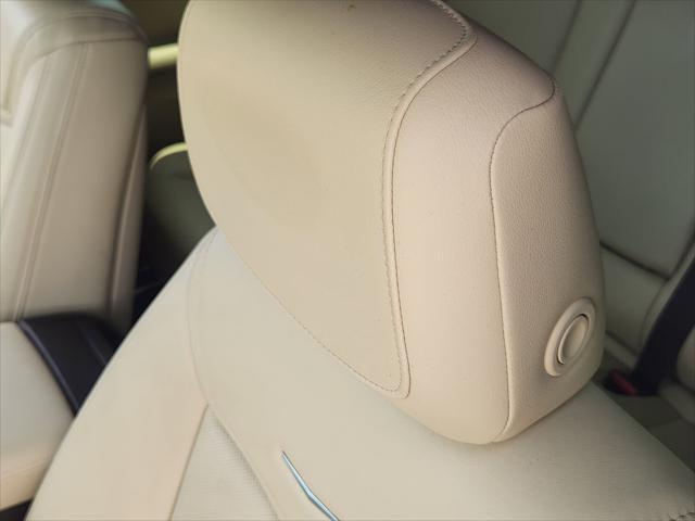 used 2018 Cadillac XT5 car, priced at $19,584