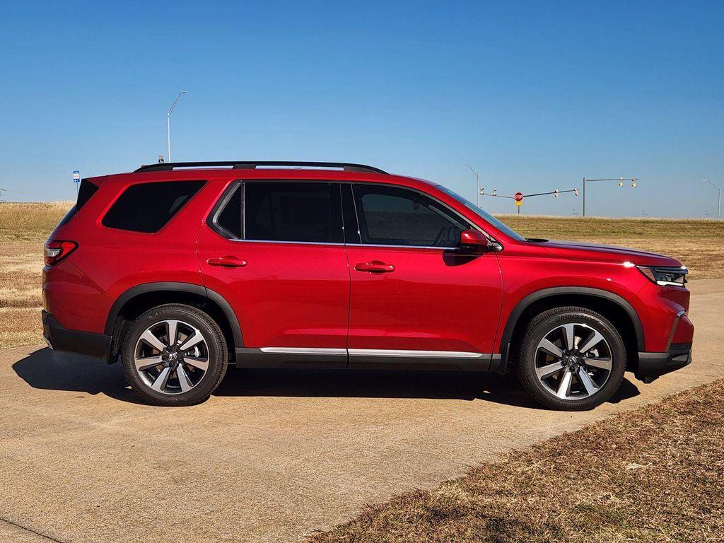 new 2025 Honda Pilot car, priced at $49,149