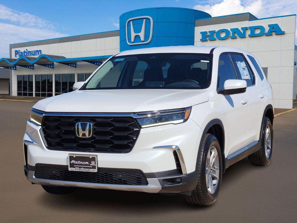 new 2025 Honda Pilot car, priced at $43,195