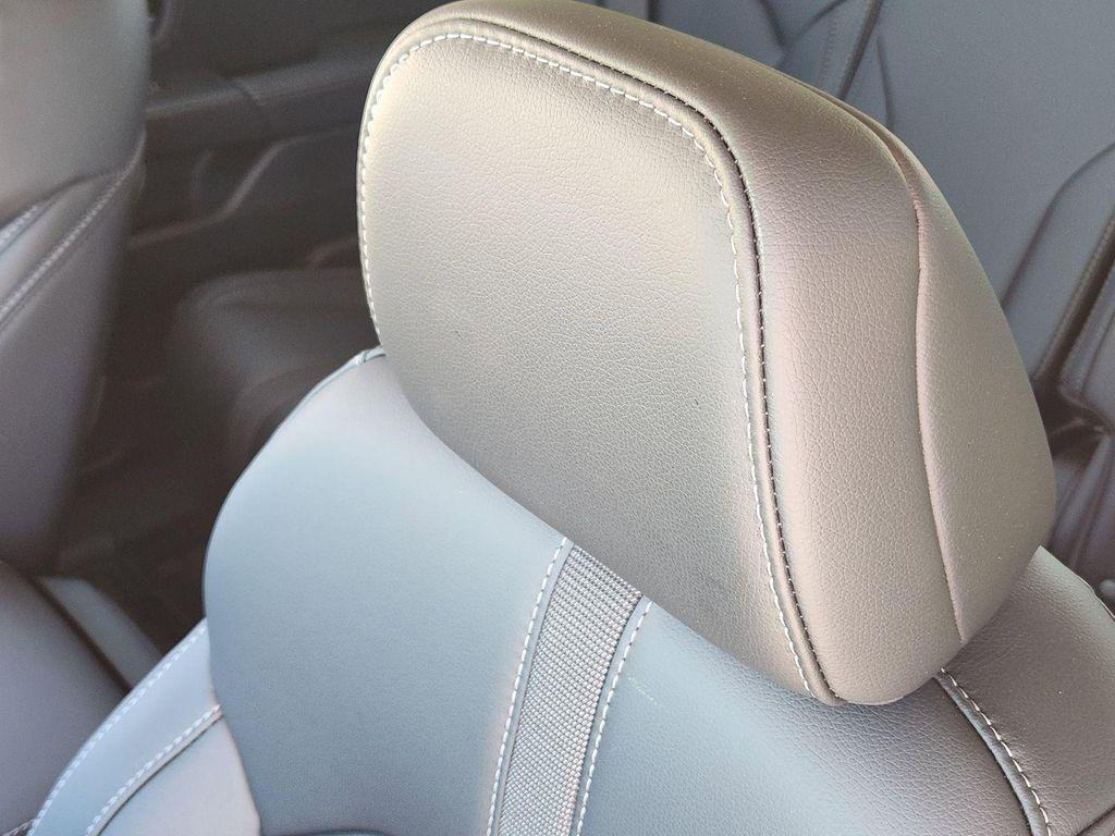 new 2025 Honda Pilot car, priced at $44,695
