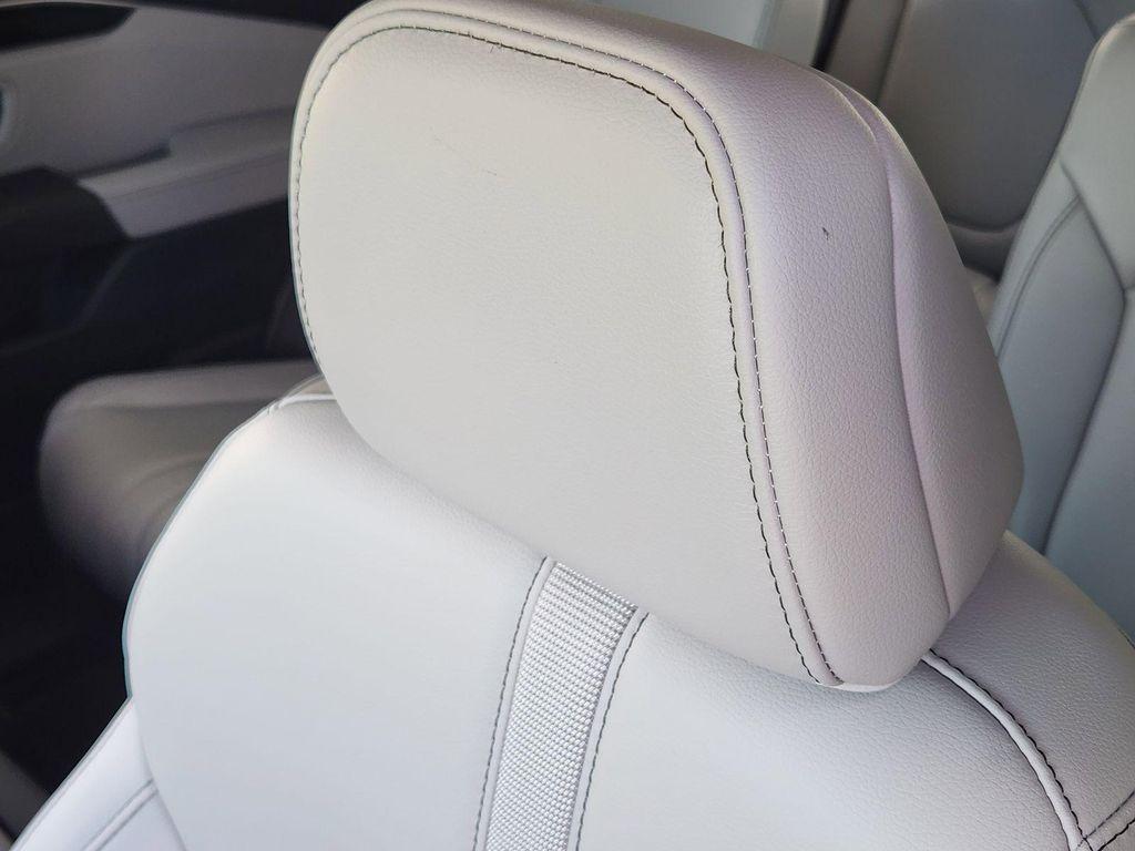 new 2025 Honda Pilot car, priced at $44,268