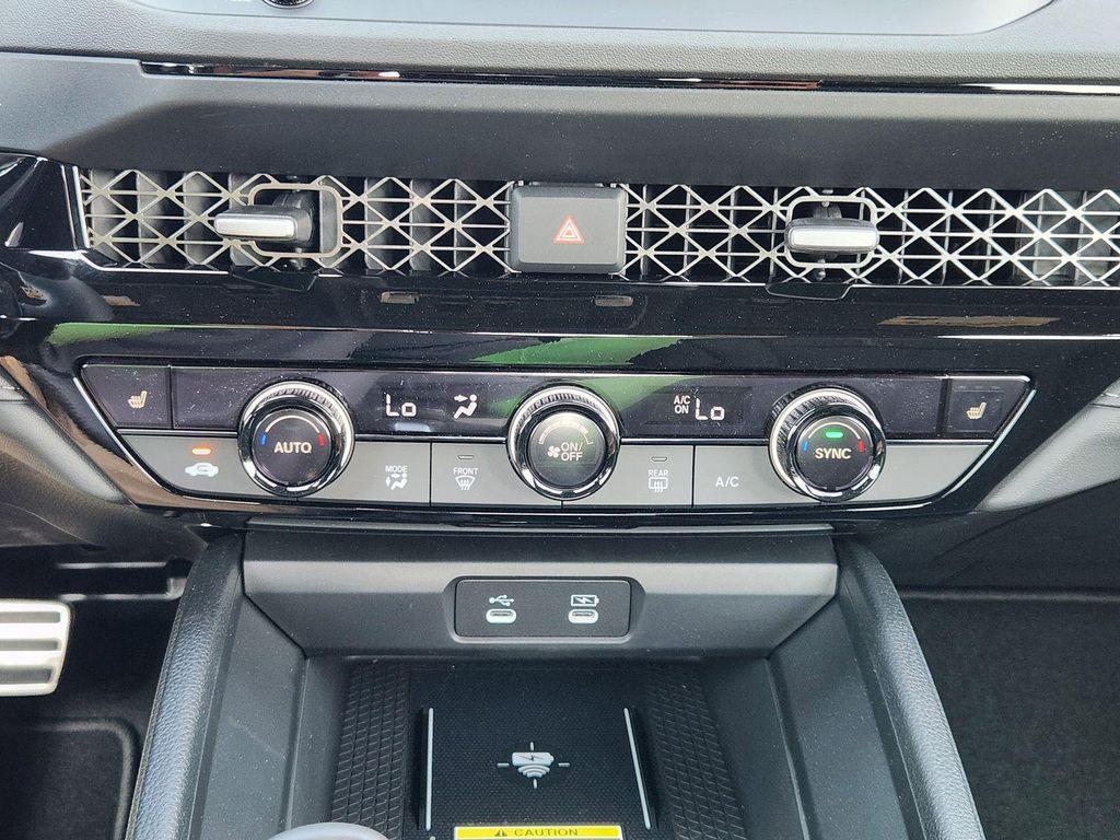 new 2025 Honda Accord Hybrid car, priced at $33,654