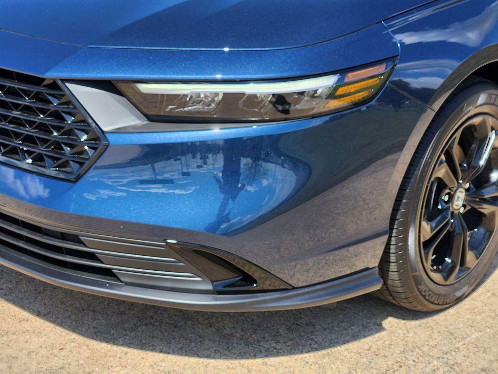 new 2025 Honda Accord car, priced at $30,319