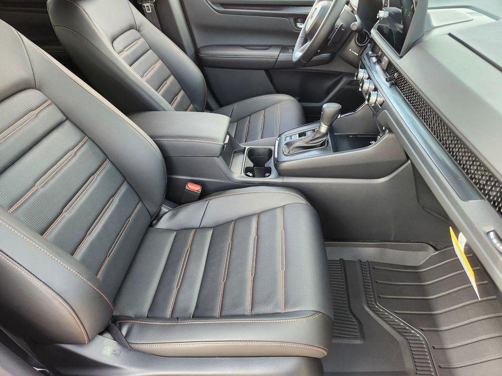 new 2026 Honda CR-V Hybrid car, priced at $38,593